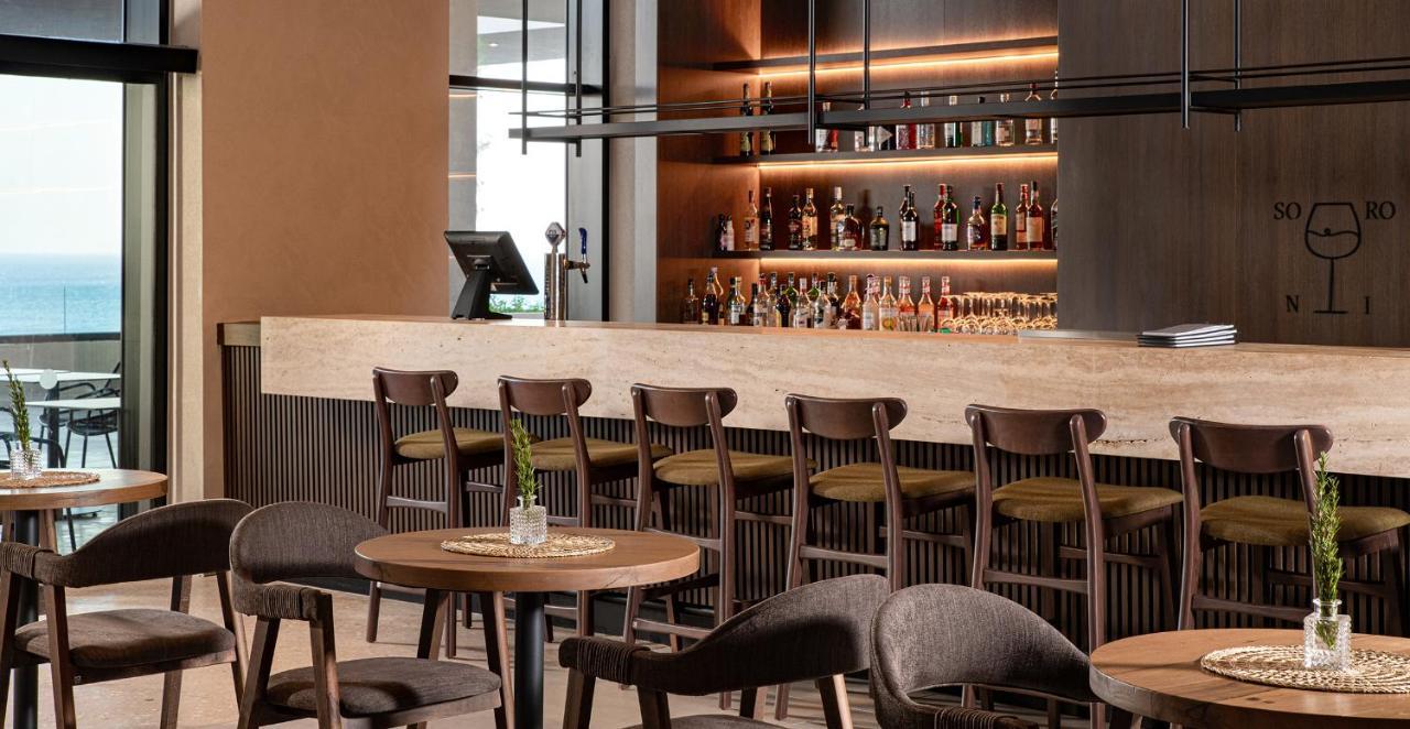 Helea Lifestyle Beach Resort Каллифея Экстерьер фото The bar at the hotel
