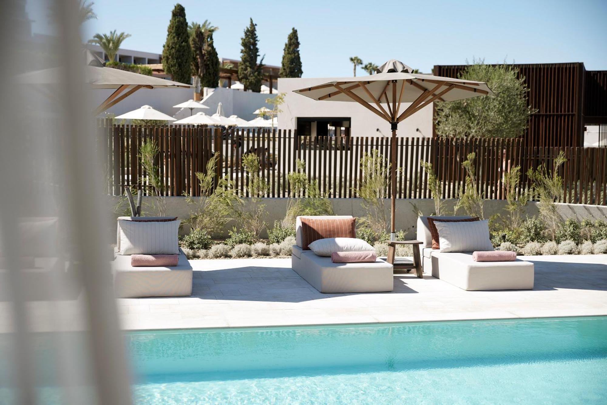 Helea Lifestyle Beach Resort Каллифея Номер фото The hotel's pool